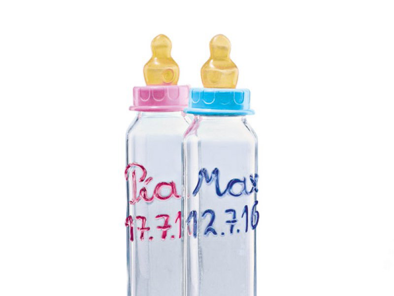Babyflaschen mit Namen