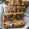 Bananenbrot mit Erdbeeren