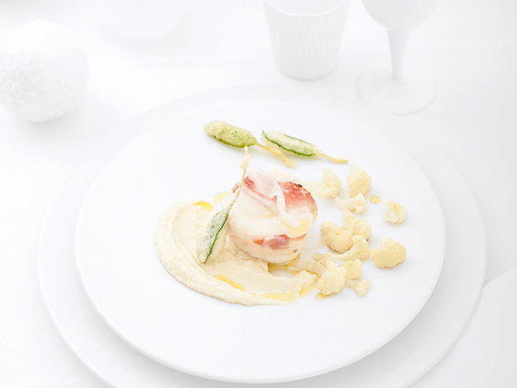 Seeteufel mit Lardo und zweierlei Blumenkohl