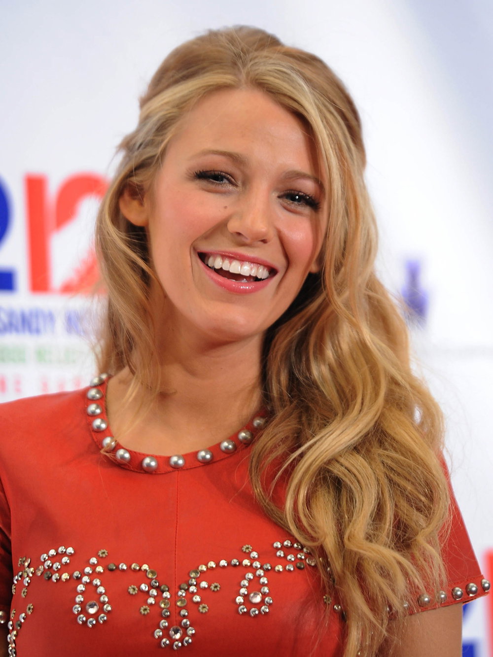 Blake Lively Locken - Naturgewelltes Haar ganz einfach selber machen