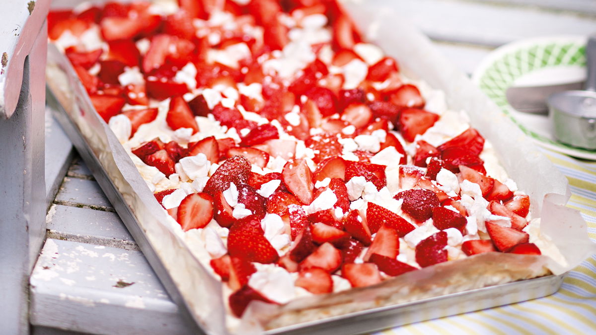 Blechkuchen mit Quark-Creme & Baiser
