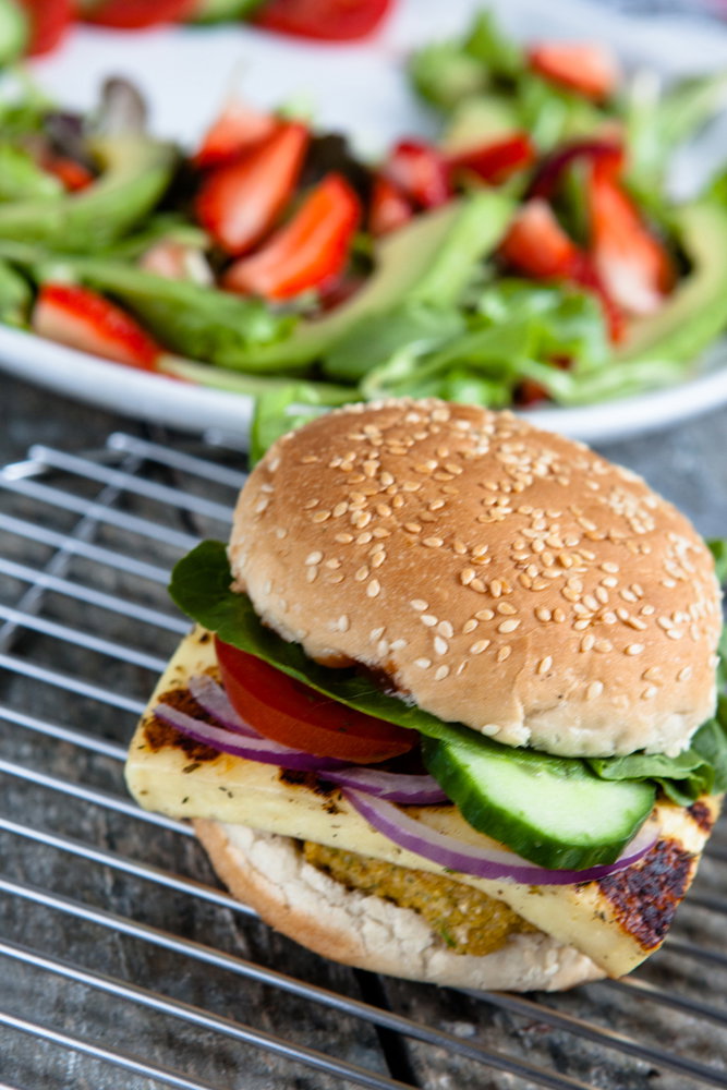 Burger mit Grillkäse - Ganz ohne Fleisch