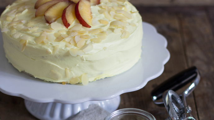 Pfirsich-Buttercremetorte 