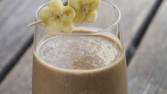 Gesunder Chia-Nuss-Shake