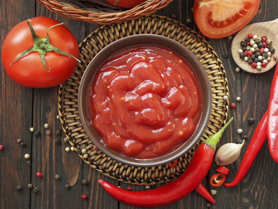 Chili-Soße - Der Dip passt zu Brot genau so gut wie zu Fleisch-Gerichten oder frischem Gemüse