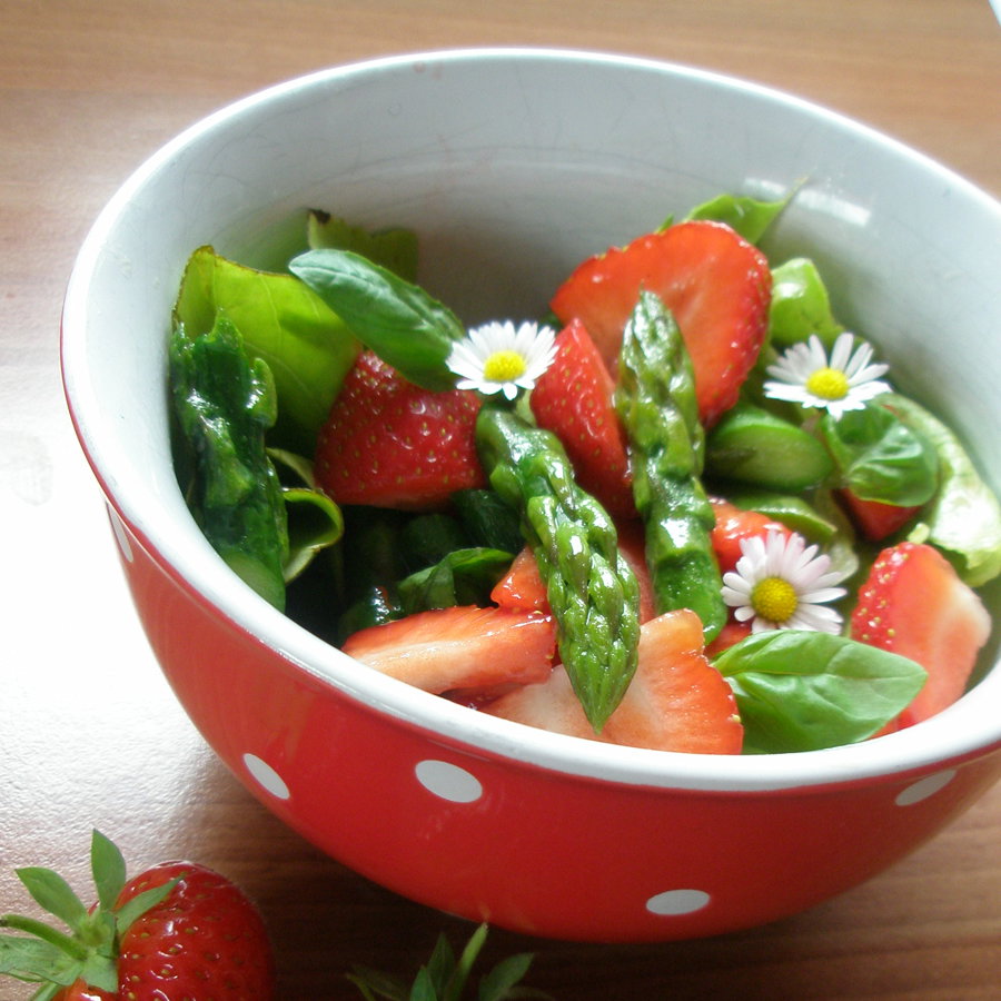Spargel-Erdbeer Salat