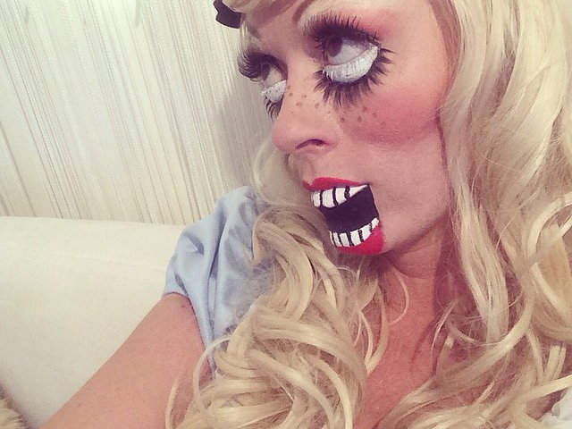 Puppen-Make-up für Halloween