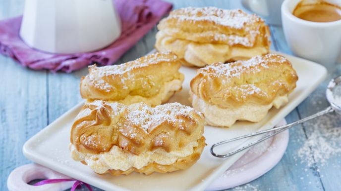 Eclairs mit Espressocreme 