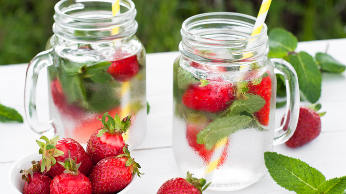 Flavored Water: Erfrischungsgetränk mit natürlichem Geschmack
