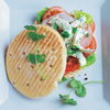 Geflügel-Panini mit Koriander-Mayonnaise und Tomaten
