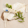 Geldgeschenk mit Baumscheibe und Papierspitze