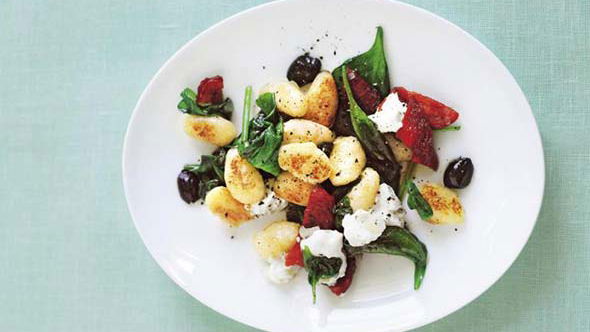 Rezept: Gnocchi mit Spinat und Ofentomaten
