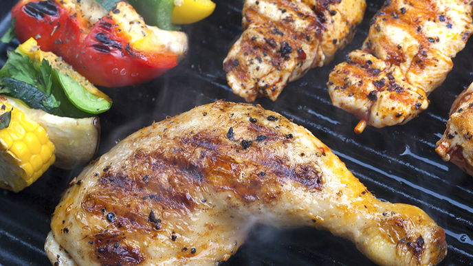 So gelingt das Grill-Poulet
