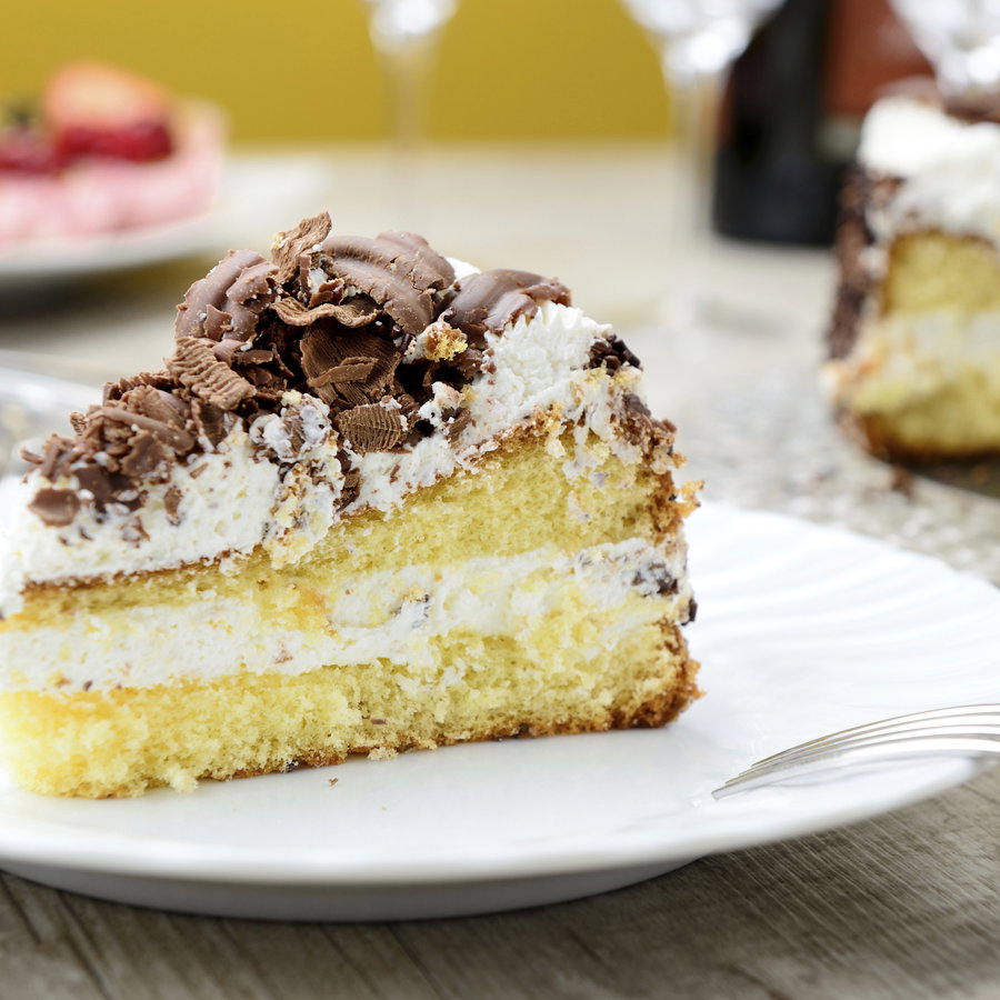 Geeiste Grillage-Torte - So machen Sie die perfekte Grillage-Torte einfach selber