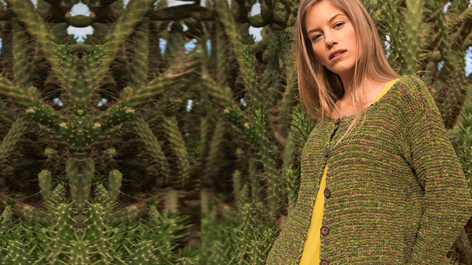 Strickjacke in kräftigen Grüntönen