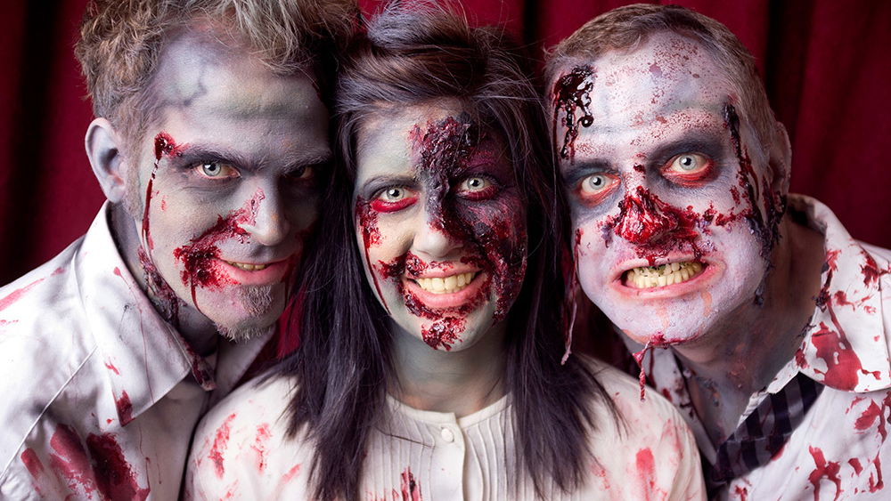 Grusel-Schminke zu Halloween