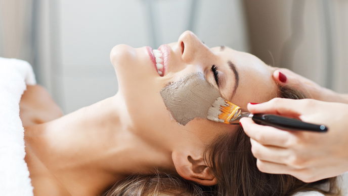 Heilerde als Peeling
