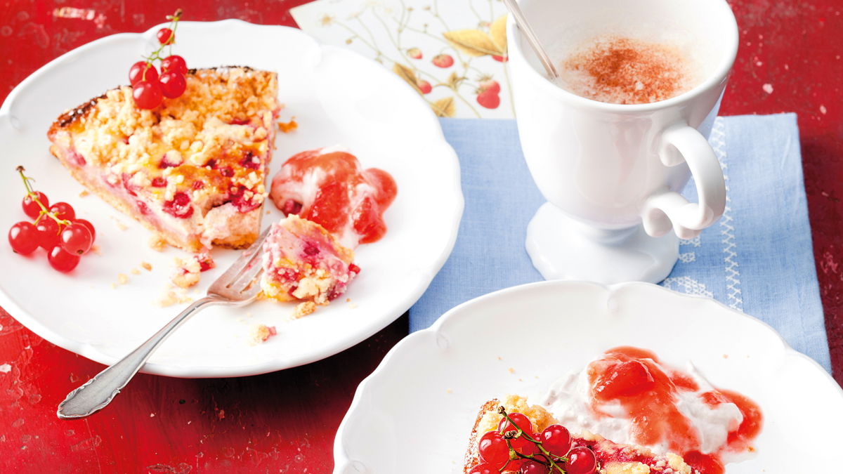 Mandelstreusel mit Johannisbeeren