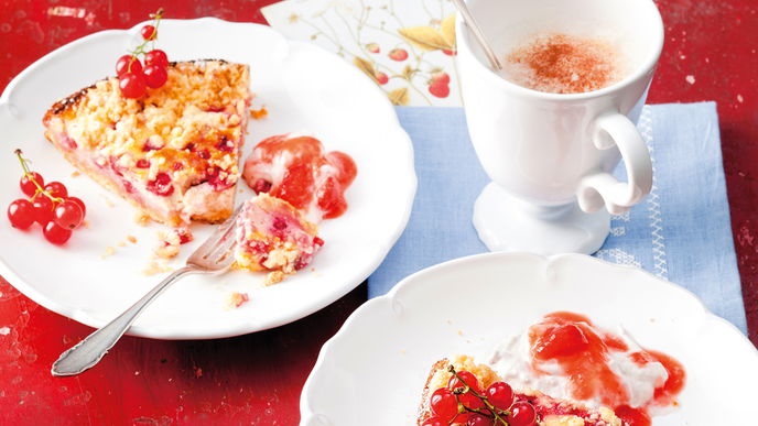 Mandelstreusel mit Johannisbeeren