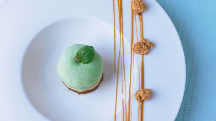 Rezept für Karamellapfel mit Apfelsorbet