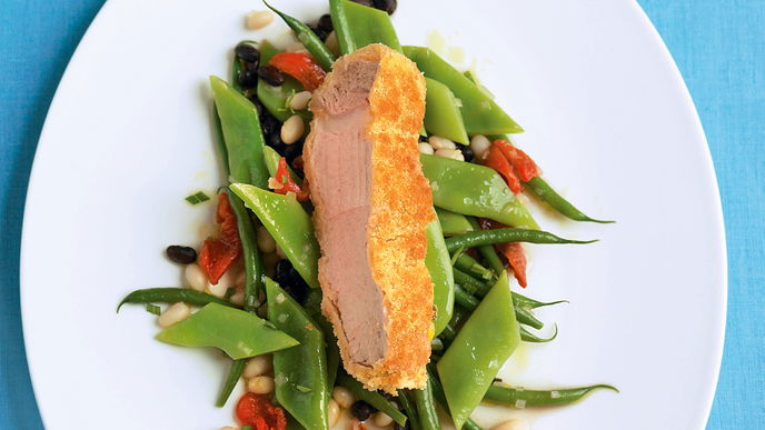 Kotelett alla Milanese mit Bohnensalat