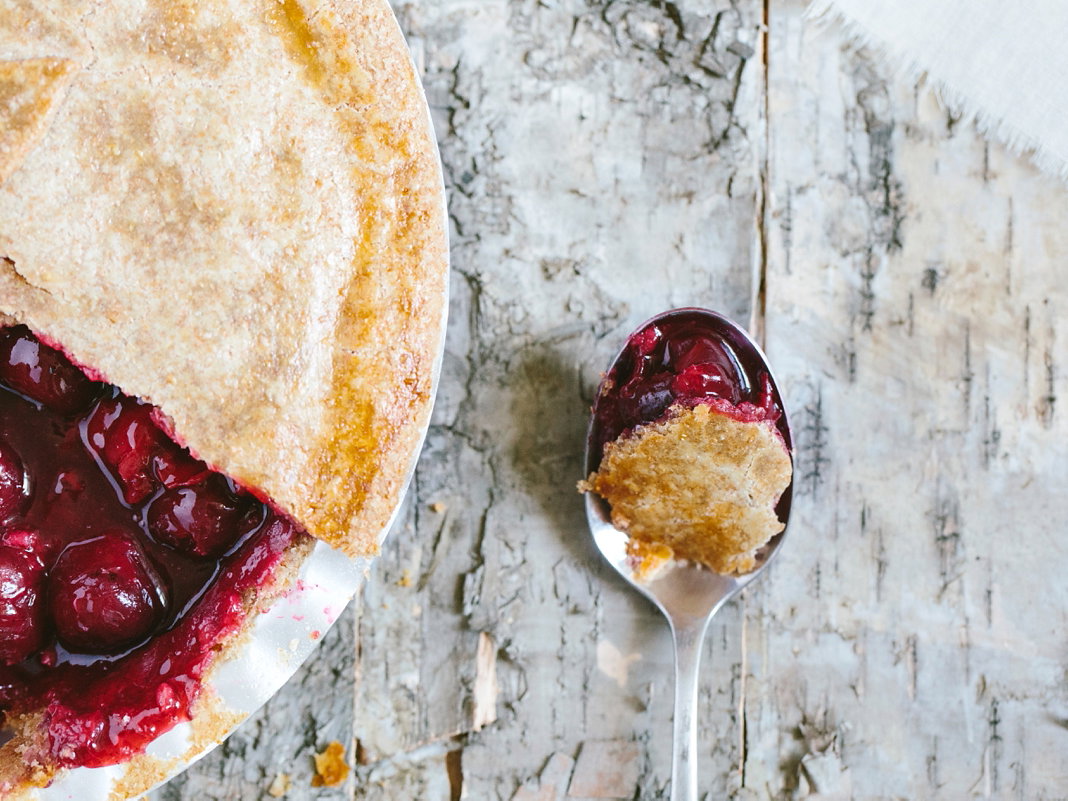 Cherry Pie von den Foodbloggern auf krautkopf.de - Ein amerikanisches Backwerk mit saftigen Kirschen