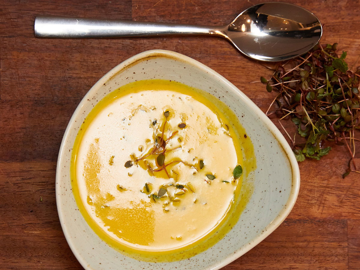 Vorspeise von unserem Leser-Event mit Glycowohl: Ingwer verleiht der spicy Kürbissuppe seine Schärfe.