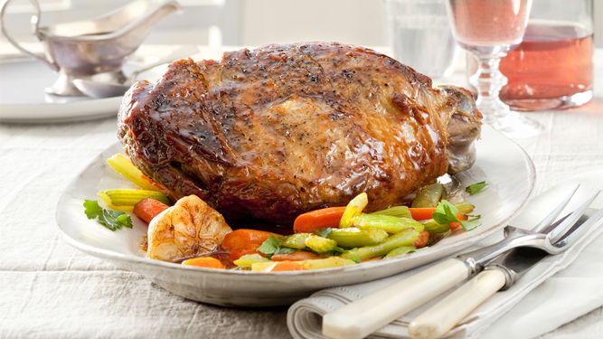 Lammkeule mit Honigkruste