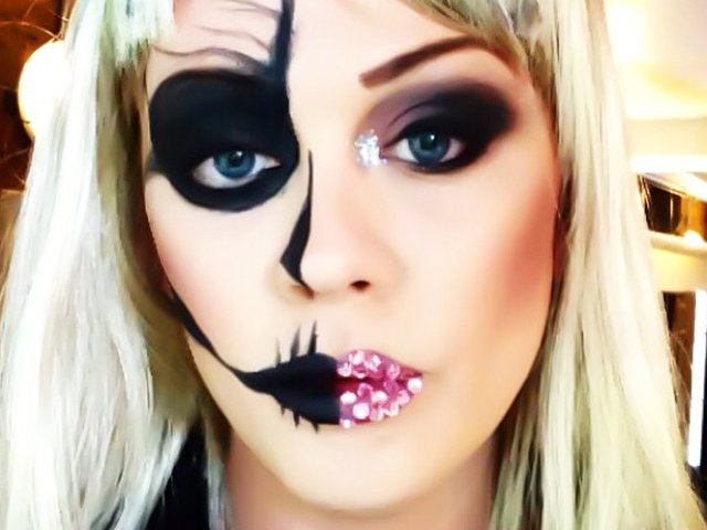 Sexy Totenkopf zu Halloween