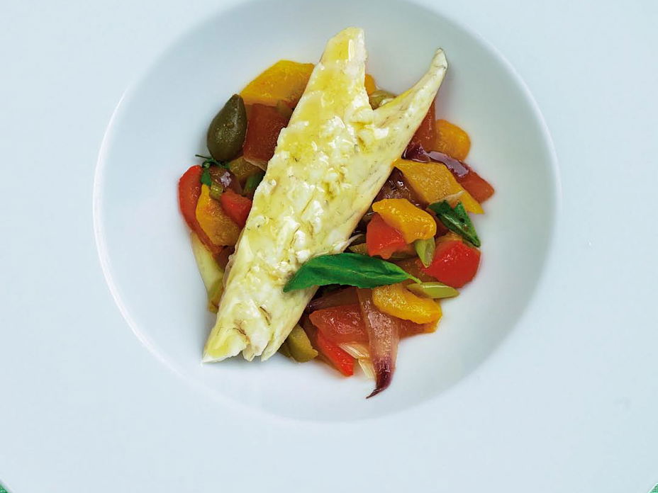 Loup de mer in der Salzkruste