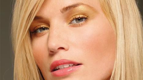 Party-Make-up in Silber und Gold