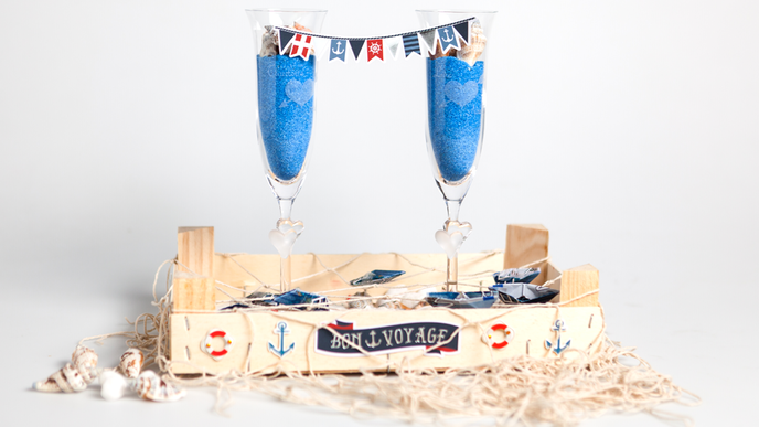Maritime Geschenkbox mit Sektgläsern 