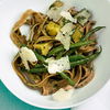 Cornelia Poletto verrät Ihr Rezept für Maronen-Tagliatelle mit Bohnen und Pesto