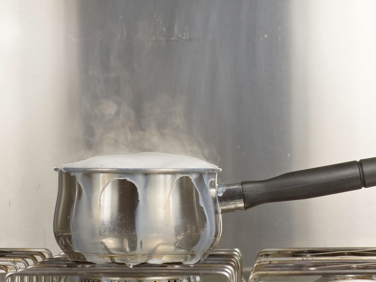 Milch kocht über