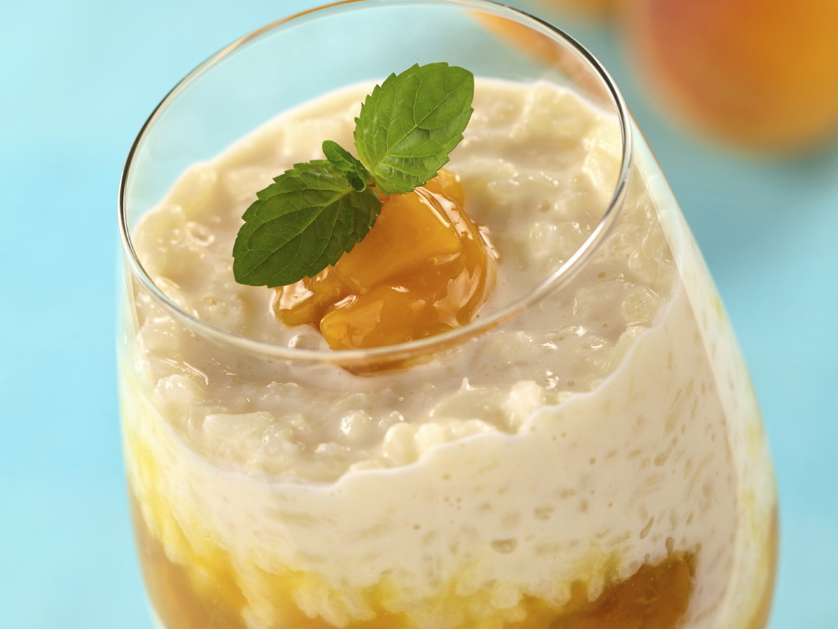 Milchreis auf Apfelbett