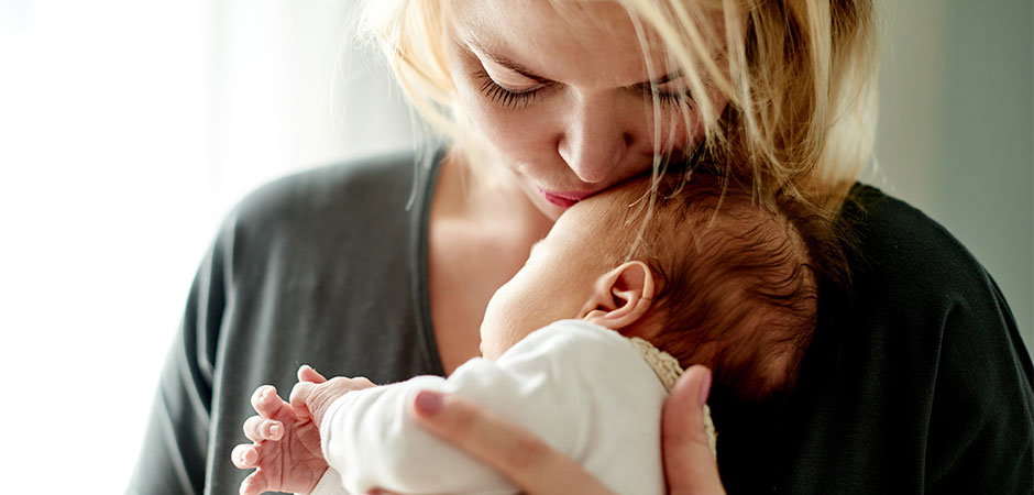 Mutter mit Kind: Wann ist es zu spät für ein Baby?