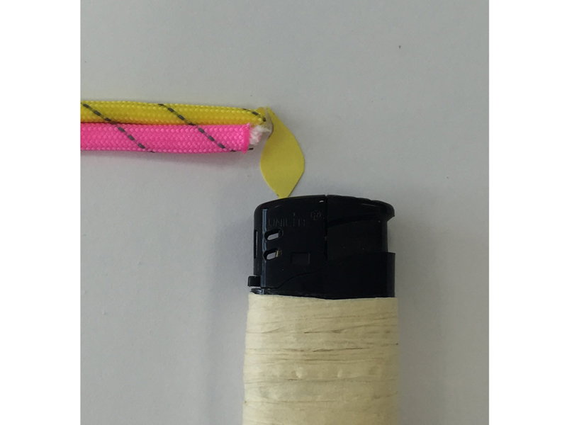 Anleitung für Paracord-Armband Schritt 2