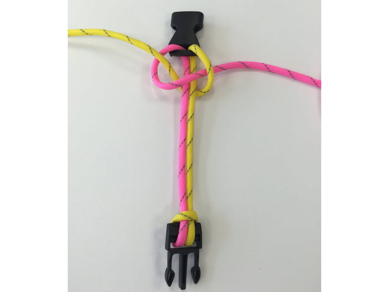 Anleitung für Paracord-Armband Schritt 6