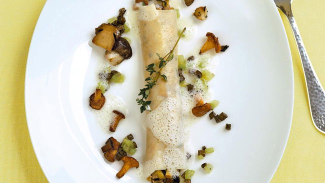 Bei Cornelia Polettos Rezept für Pilz-Cannelloni mit Trüffel werden alle Pilz-Fans schwach