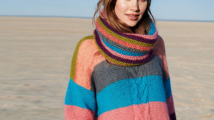 Das perfekte Duo für kalte Tage: Pullover und Streifen-Loopschal zum Selberstricken