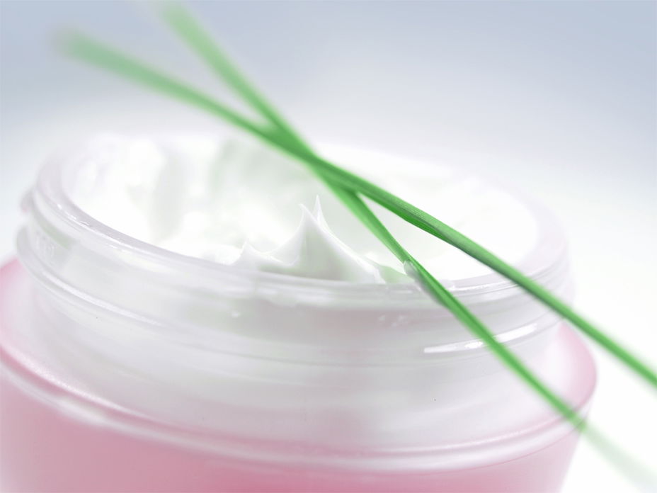 Was steckt in einer Anti-Age-Creme mit Q10?