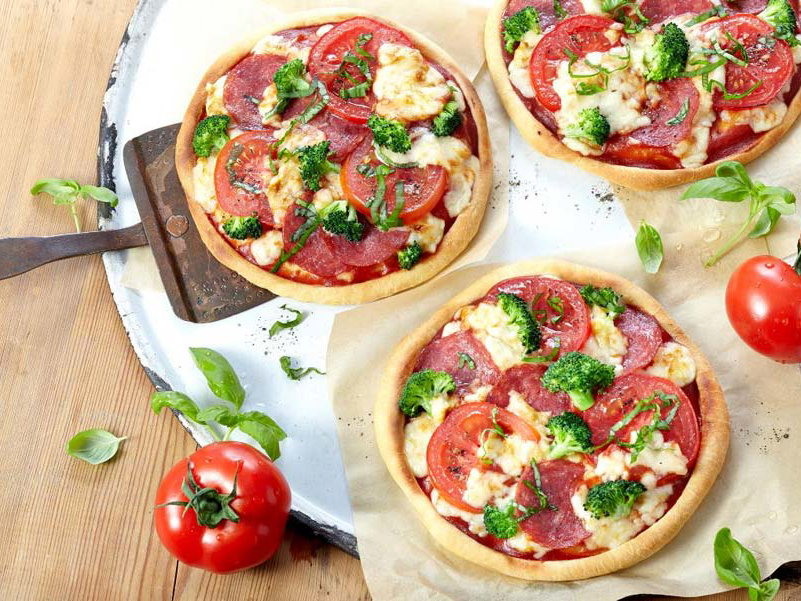 Rezept Mini-Pizza aus Quark-Öl-Teig
