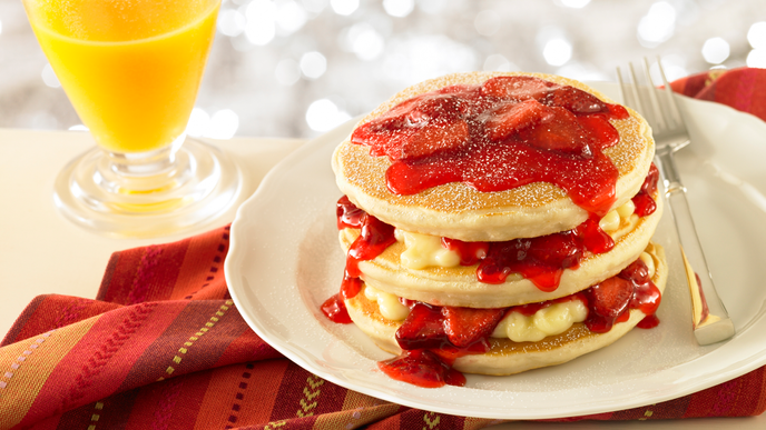 Pancakes mit Erdbeer-Vanille-Füllung