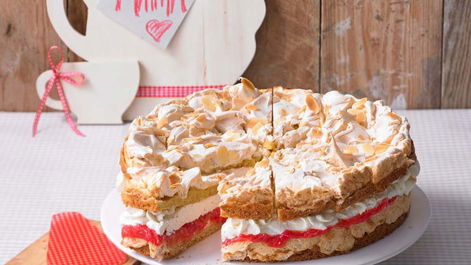 Rhabarber-Schnee-Torte