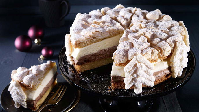 Gefüllte Schneetorte