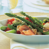 Rezept für Spargelsalat mit grünem Spargel und Himbeer-Vinaigrette
