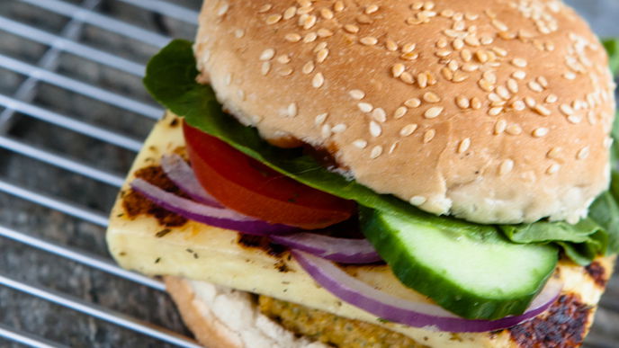 Falafel-Grillkäse-Burger