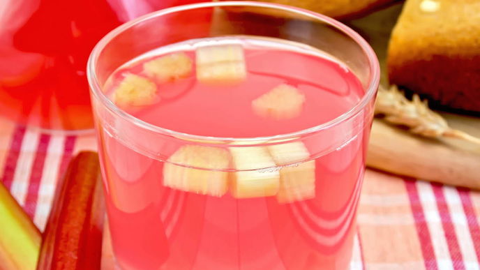 Rhabarberlikör mit Vanille: Unser himmlisches Rezept