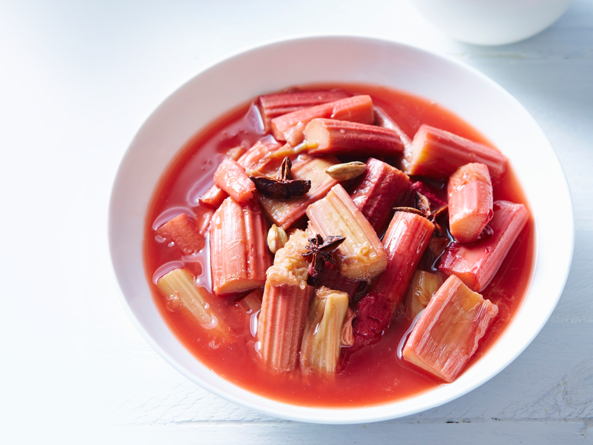 Leckerer Rhabarberkompott - Das Rezept finden Sie hier bei uns
