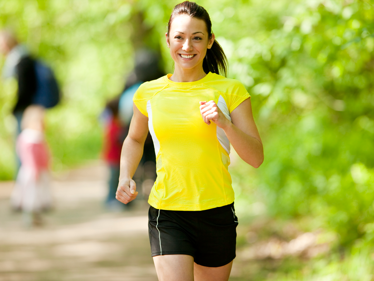 Frau in Sport-Outfit